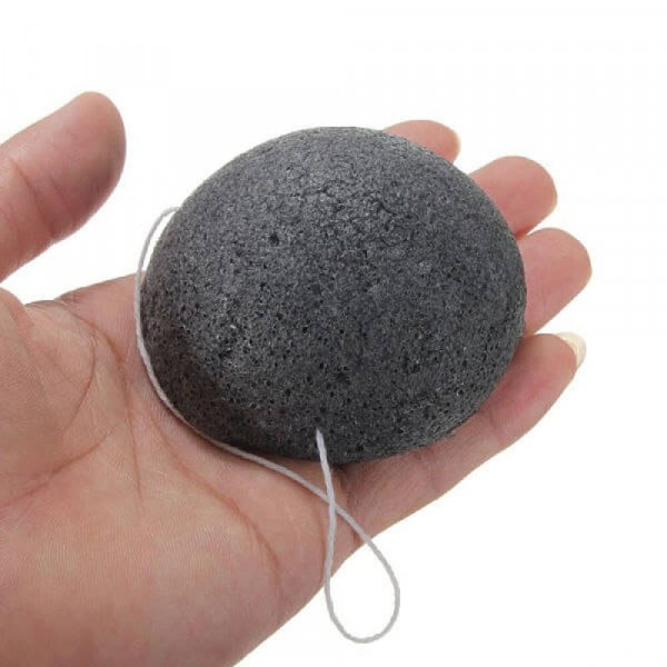 J:ON Очищающий спонж конняку с древесным углем ECO-Sponge Charcoal (1 шт)