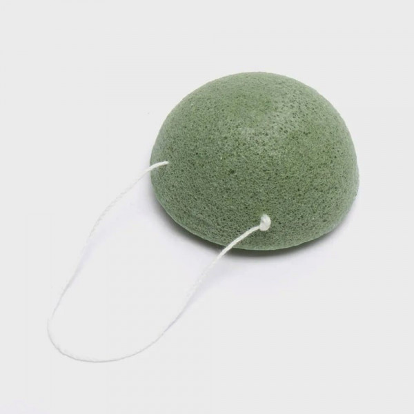 J:ON Очищающий спонж конняку с зеленым чаем ECO-Sponge Green Tea (1 шт)