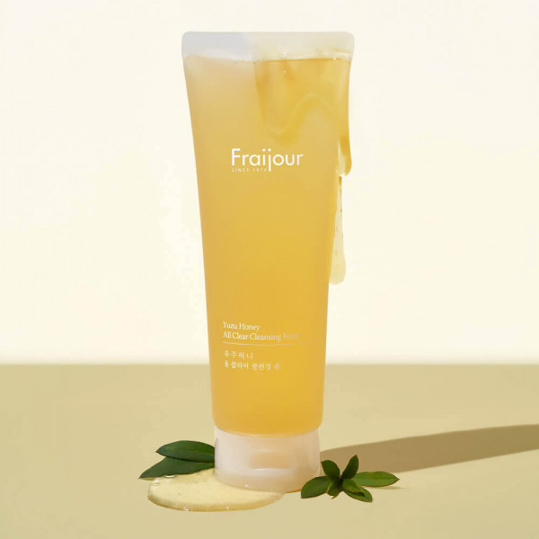 Fraijour Очищающая пенка для сияния кожи с юдзу и прополисом Yuzu Honey All Clear Cleansing Foam (250 мл)